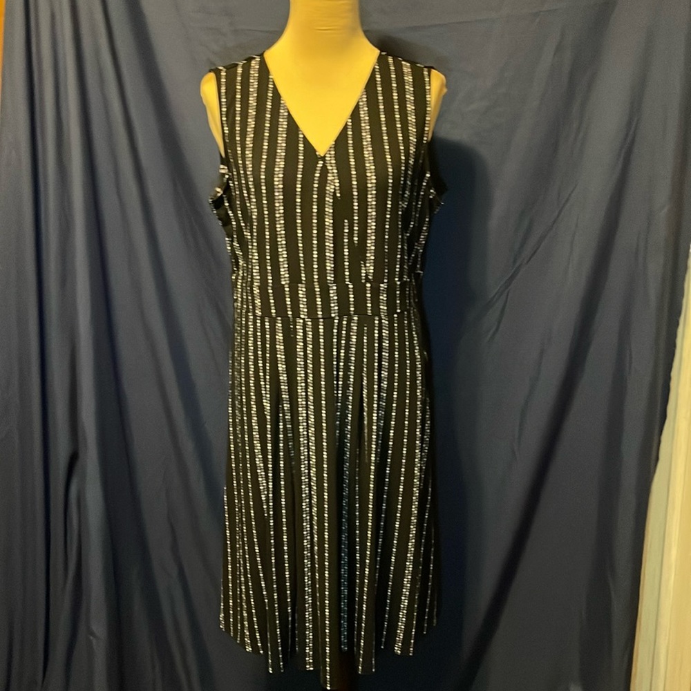 Croft & Barrow A line sleeveless dress size L